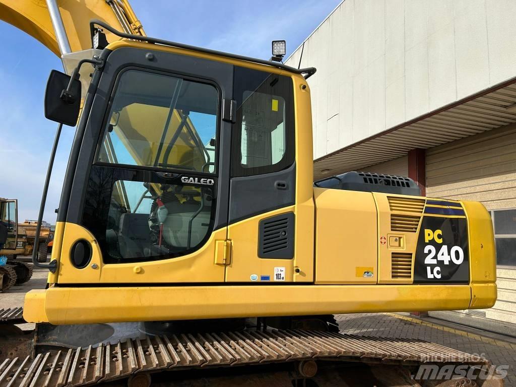 Komatsu PC 240 LC-8 Bandgrävare