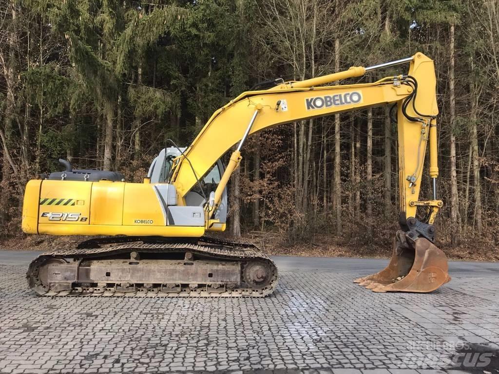 New Holland E 215 B Bandgrävare