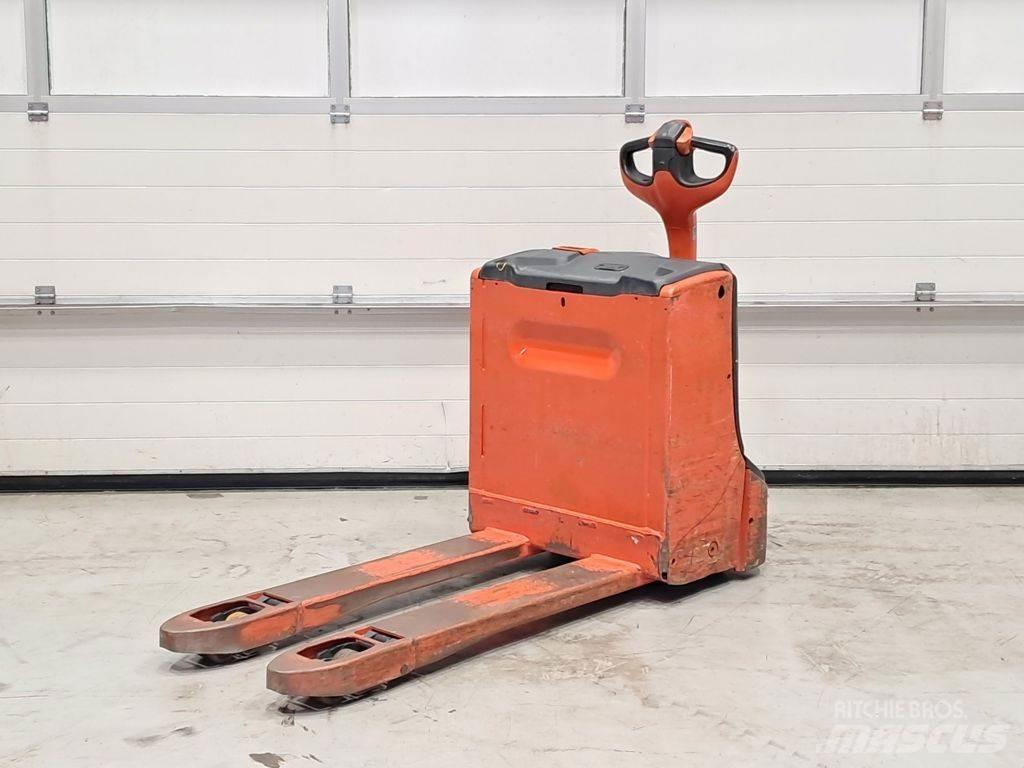 Linde T16 Låglyftare utan plattform