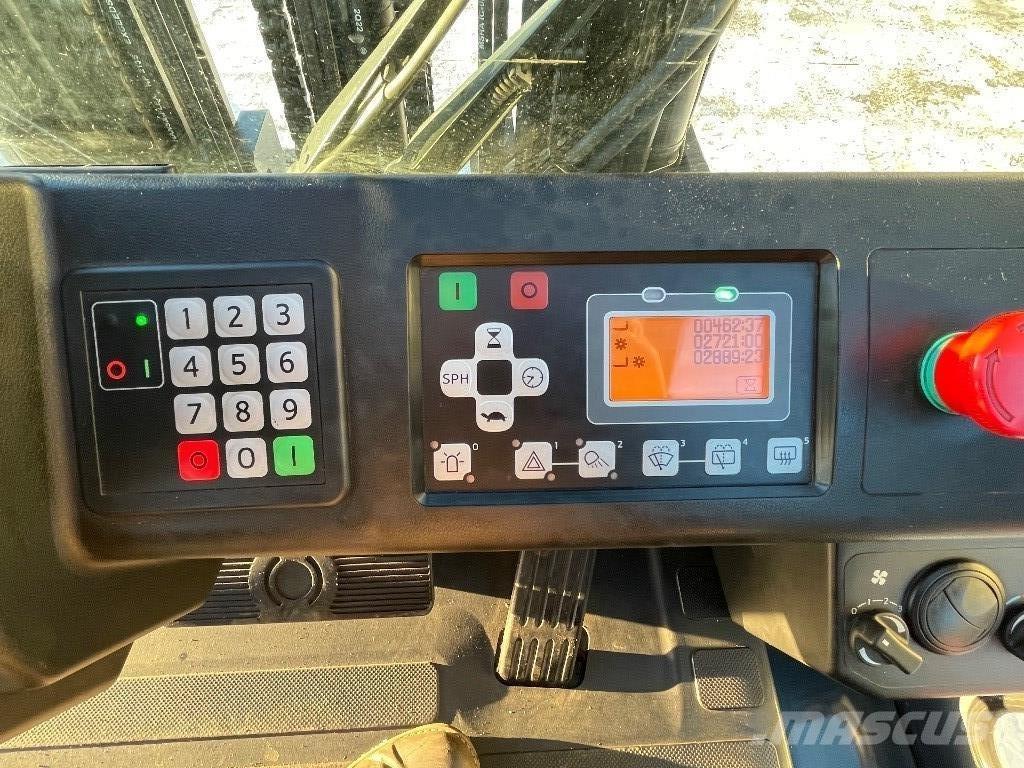 Toyota 8FBMT50 Elmotviktstruckar