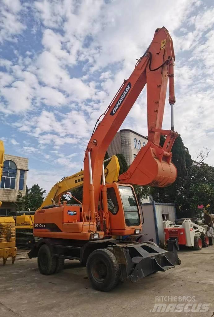 Doosan DH 210 W-7 Hjulgrävare