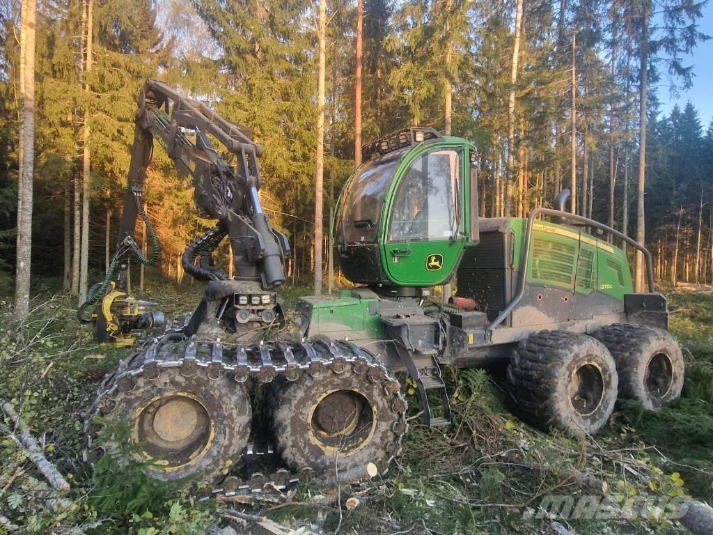 John Deere 1270G Skördare