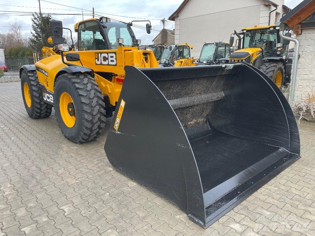 JCB 560-80 AGRI PLUS Teleskoplastare