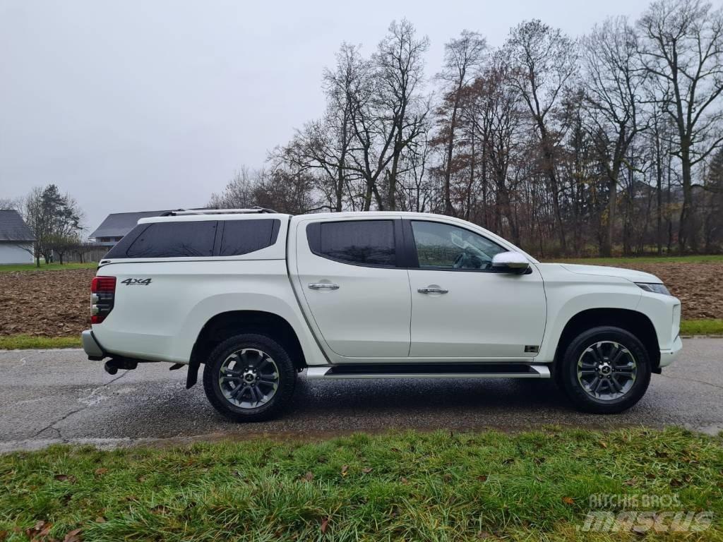 Mitsubishi L200 Flakbilar/Pickuper
