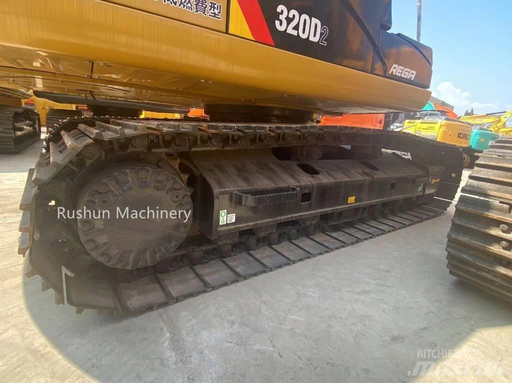 CAT CAT320D2 Bandgrävare