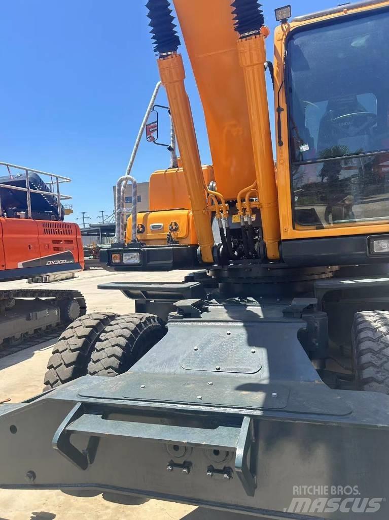 Hyundai R210W-9 Hjulgrävare
