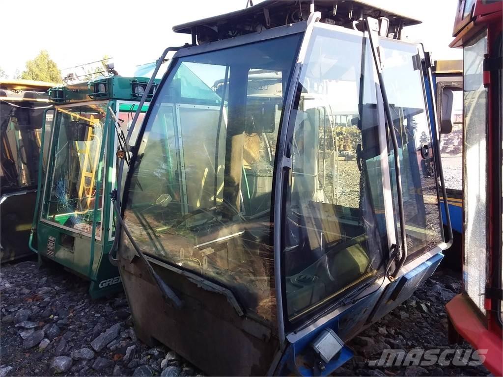 Rottne F18 Hytter och interiör