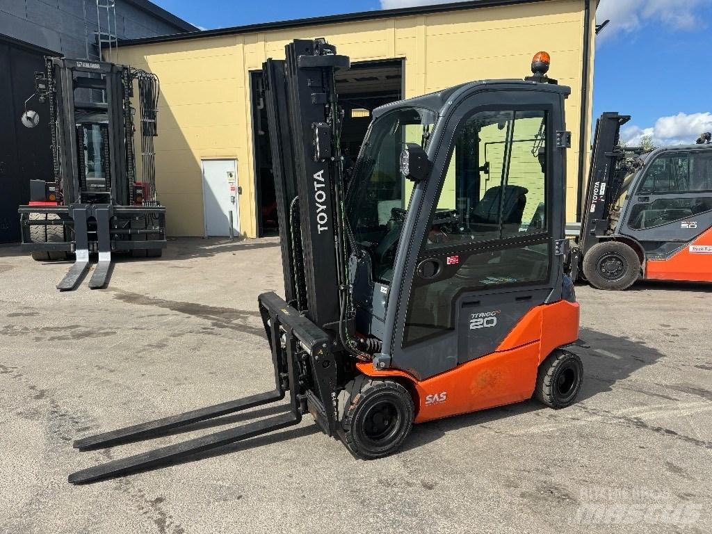 Toyota 8FBMK20T Elmotviktstruckar