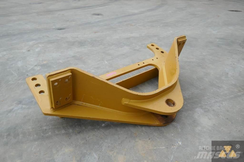 CAT 140M3 Drawbar Transport - Övriga