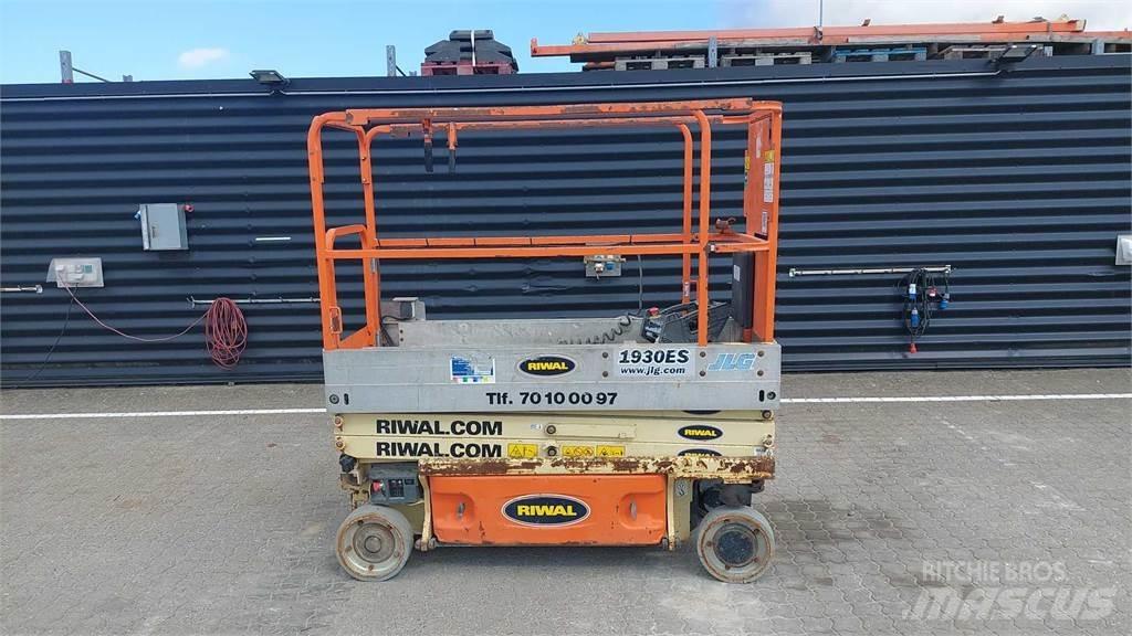 JLG 1930ES Saxliftar