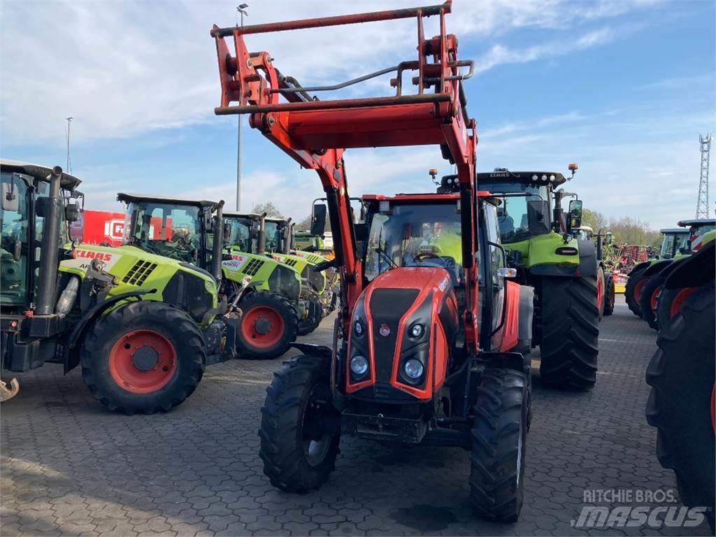 Ursus C-380 Traktorer