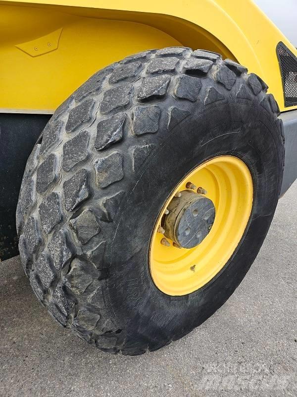 Bomag BW 213 D H-4 Envalsvältar