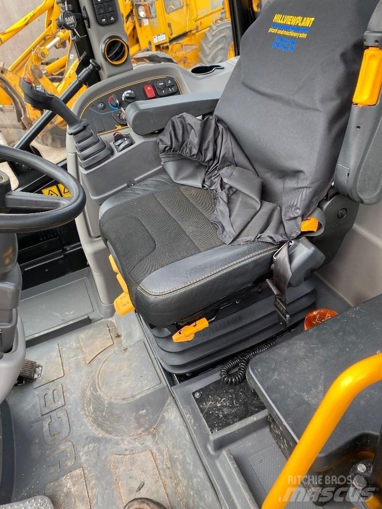 JCB TM 320 S Redskapsbärare för lantbruk
