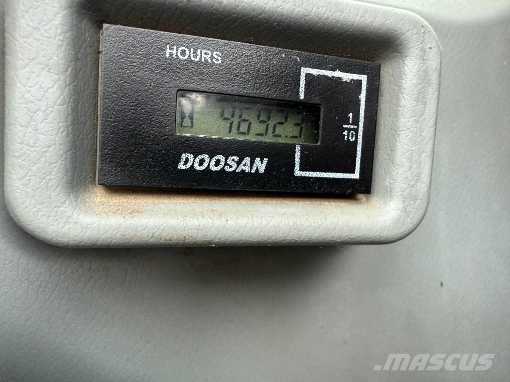 Doosan DX 235 LCR-5 Bandgrävare