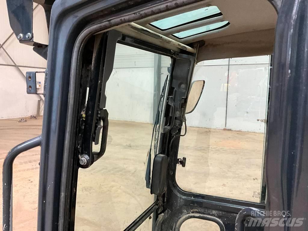 Kubota U 48-4 / U 55-4 Hytter och interiör
