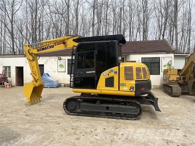 Komatsu PC 60-8 Bandgrävare