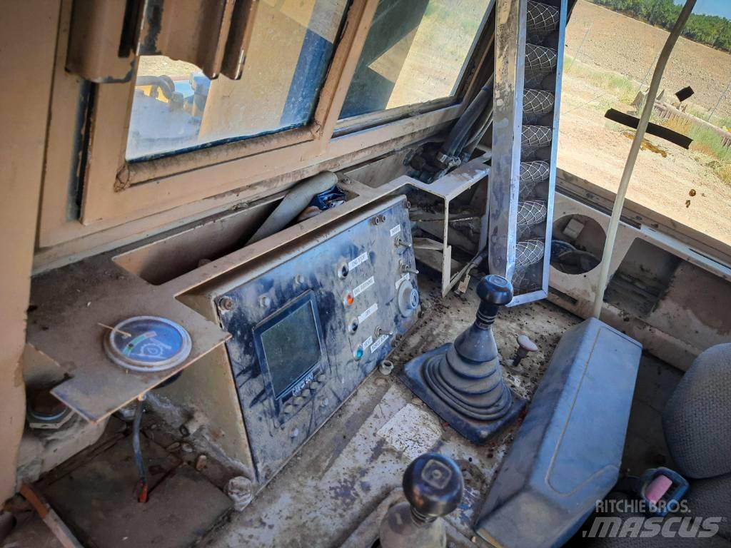 Komatsu D 375-1 Bandschaktare