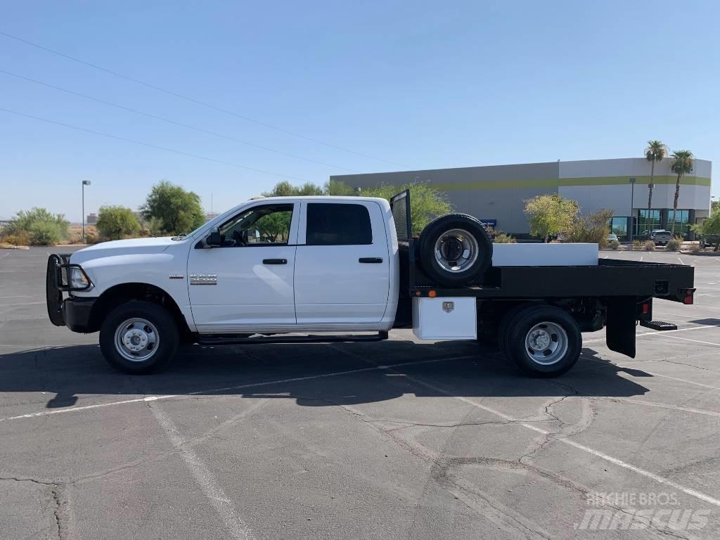 RAM 3500 TRADESMAN Flakbilar