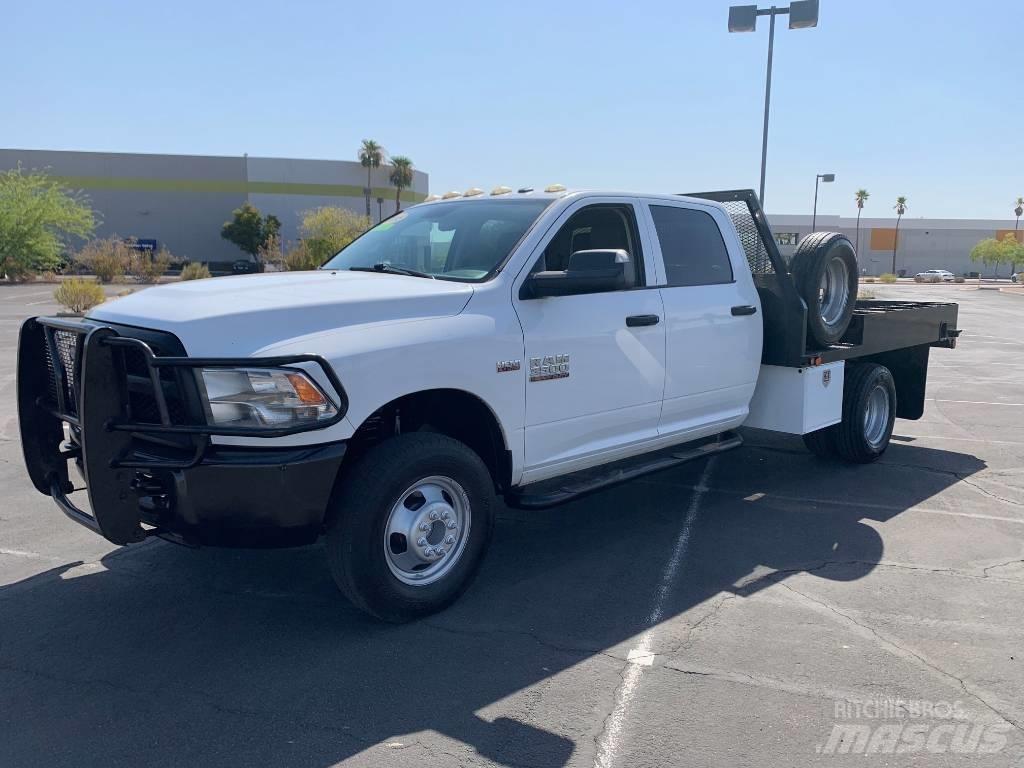 RAM 3500 TRADESMAN Flakbilar