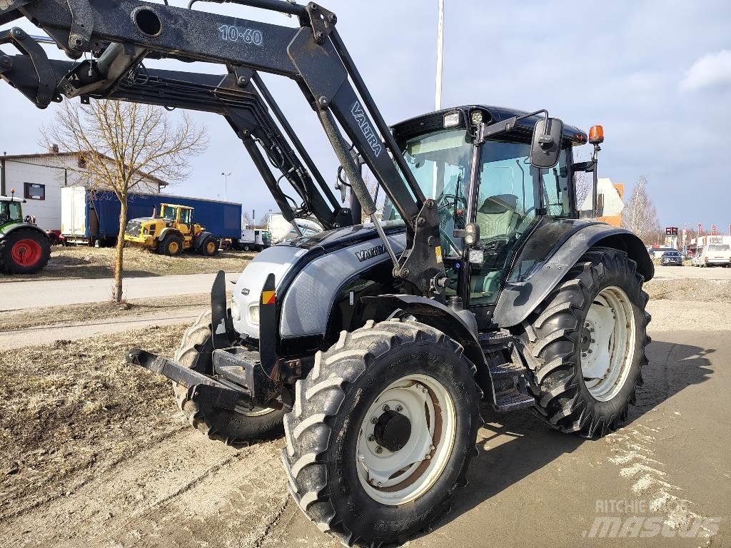 Valtra C120 Traktorer