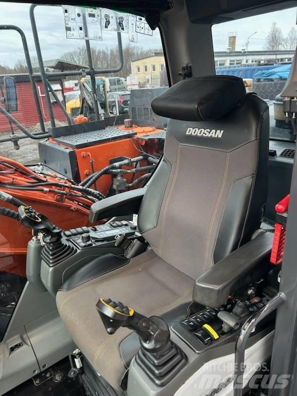 Doosan DX 170 W Hjulgrävare