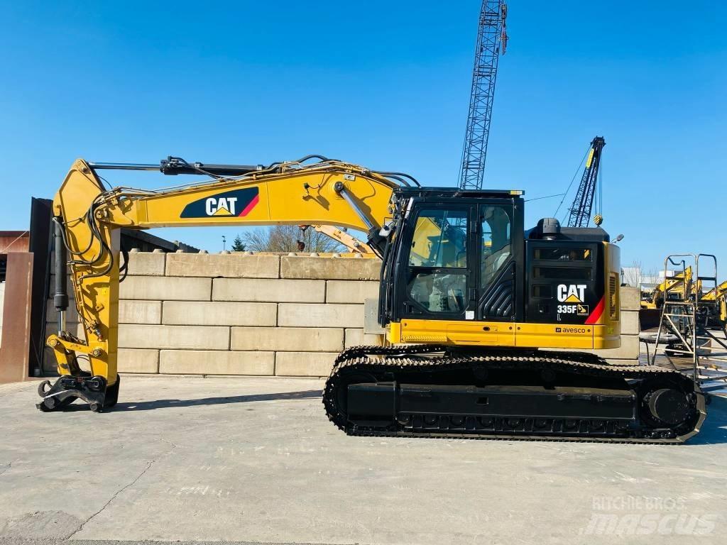CAT 335 F L CR Bandgrävare