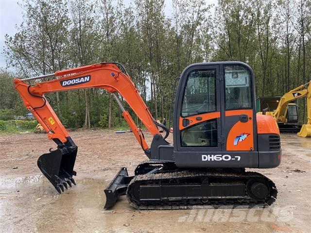 Doosan DH60-7 Minigrävare < 7t