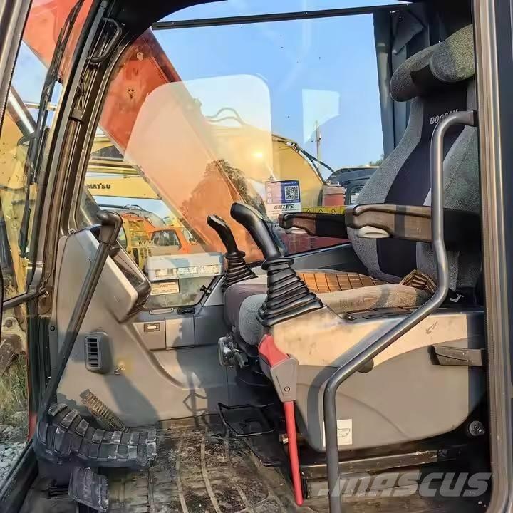 Doosan DX85-9C Bandgrävare