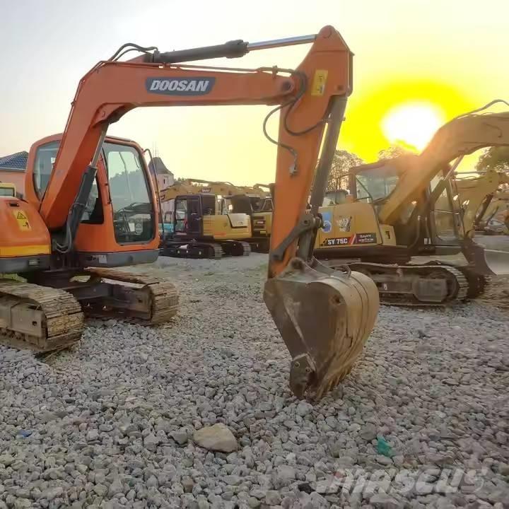Doosan DX85-9C Bandgrävare