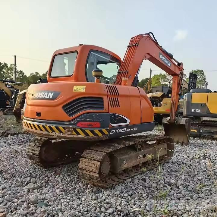 Doosan DX85-9C Bandgrävare