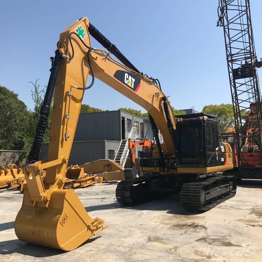 CAT 320 D L Bandgrävare