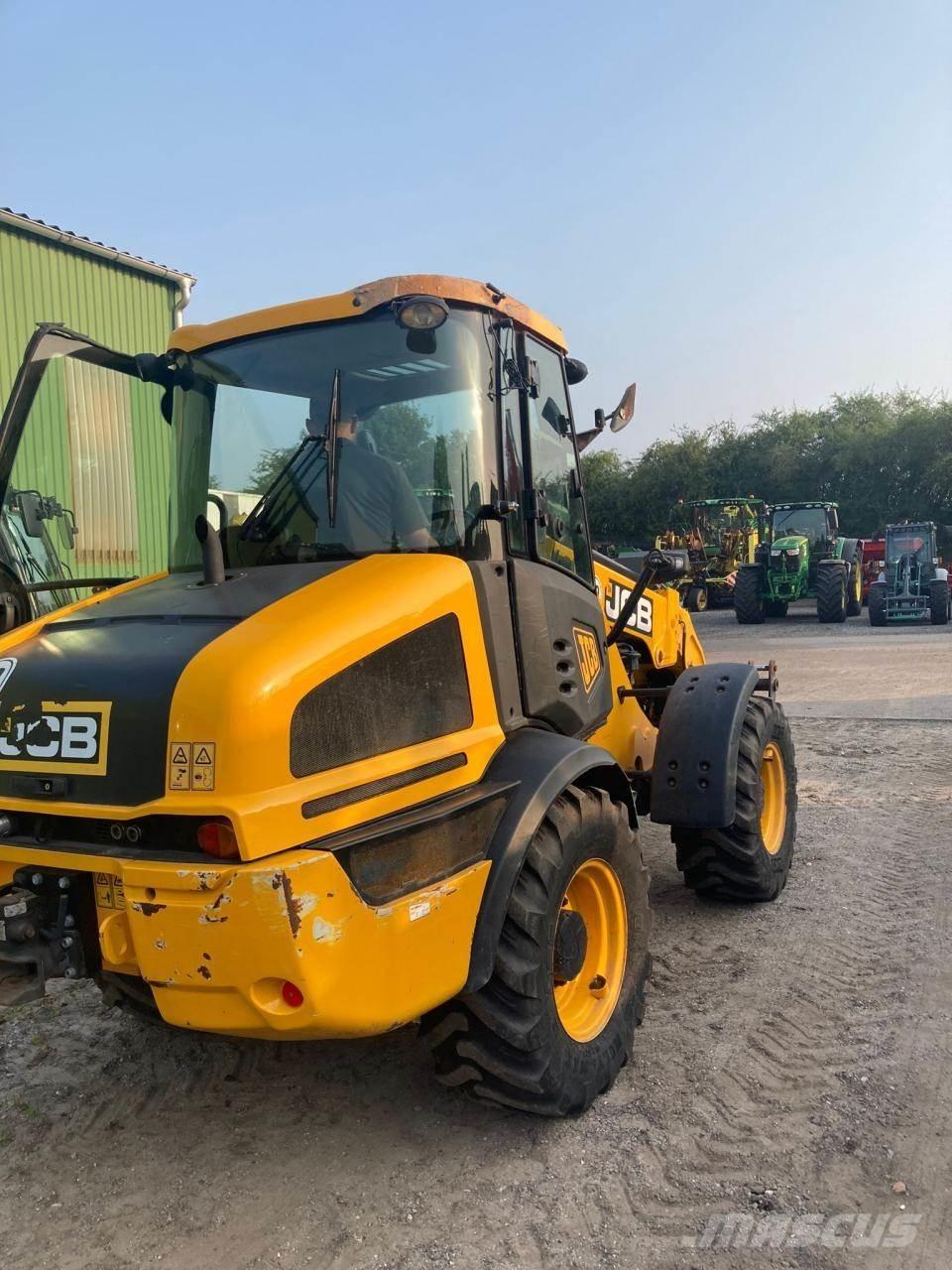JCB TM 220 Redskapsbärare för lantbruk