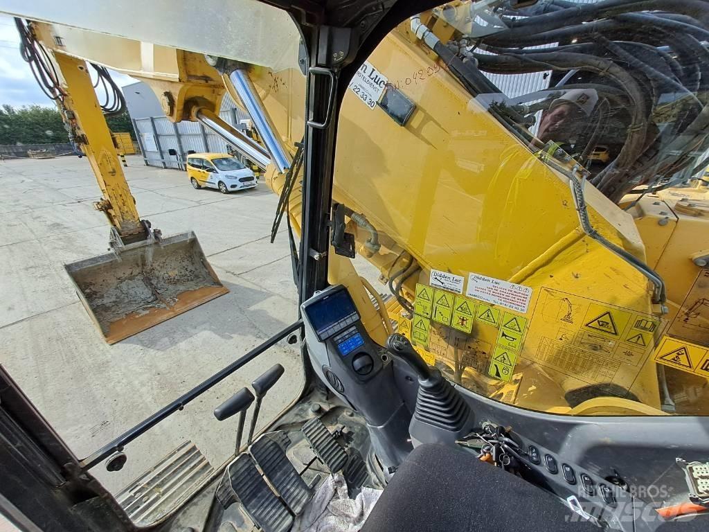 Komatsu PC228USLC-8 Bandgrävare
