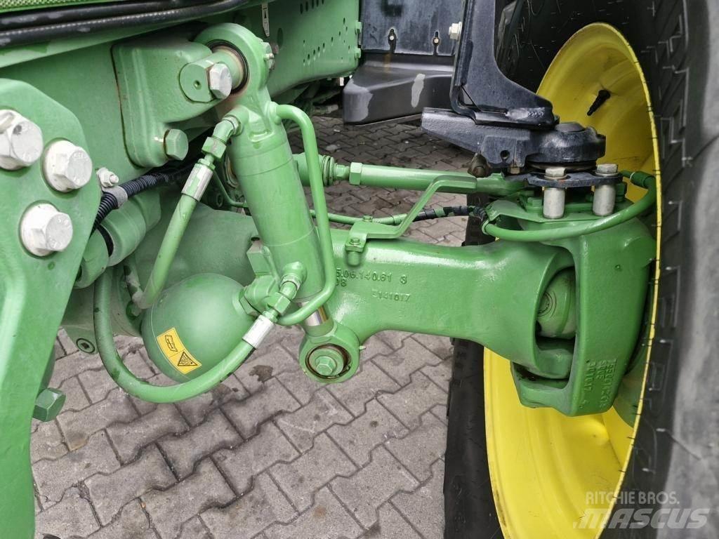 John Deere 6230R Traktorer