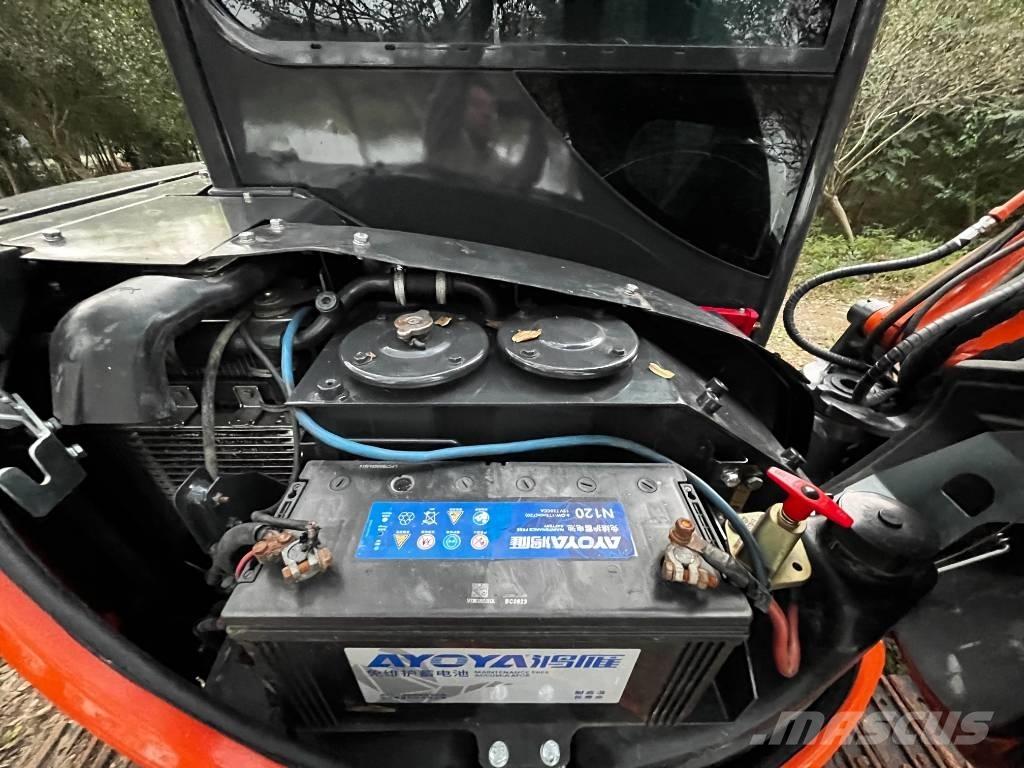 Hitachi ZX 50 U Minigrävare < 7t