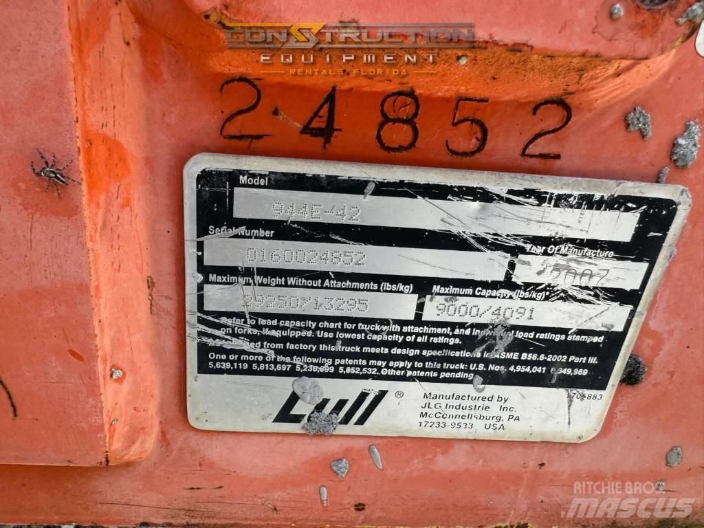 JLG 944 E-42 Övriga motviktstruckar