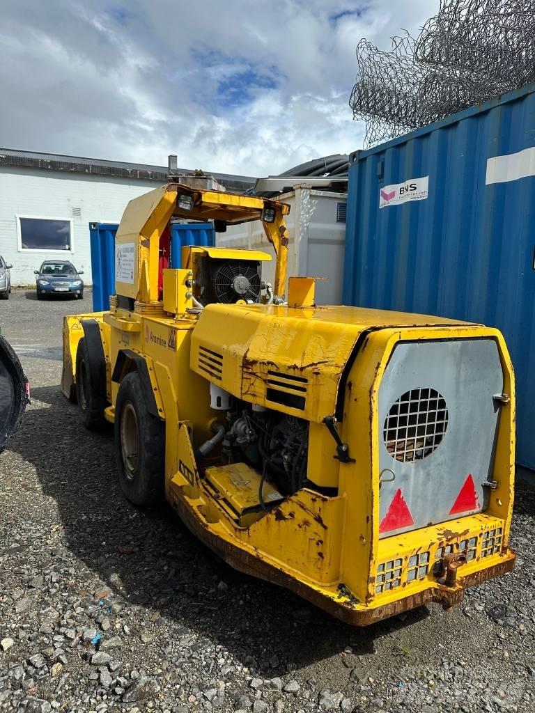  Aramine L150D Gruvlastare