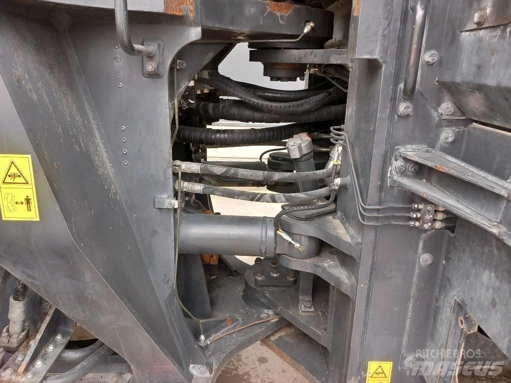Komatsu WA500-7 Hjullastare