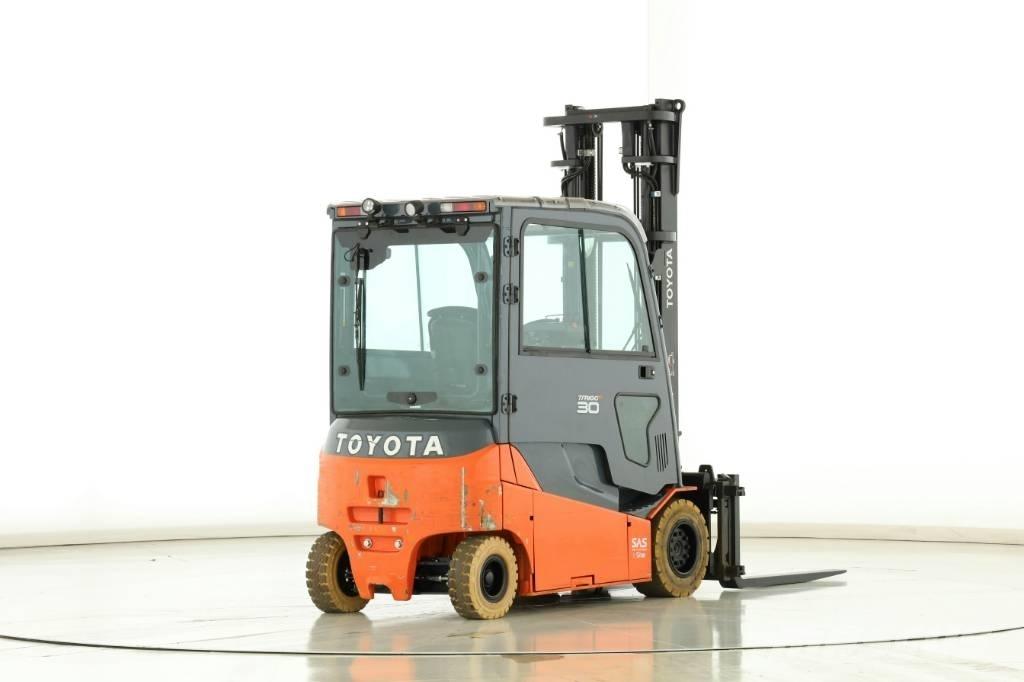 Toyota 8 FBMT 30 Elmotviktstruckar