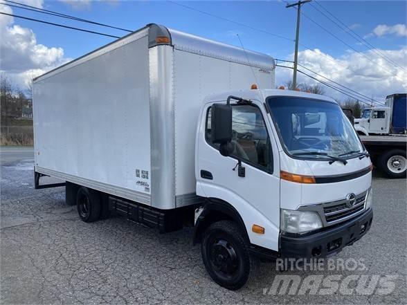 Hino 145 Lastbilar för dryckesleveranser