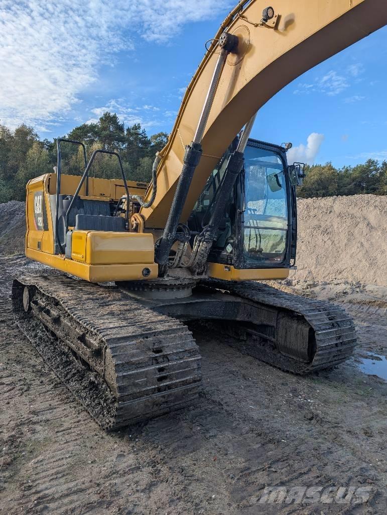 CAT 320 O7A Bandgrävare