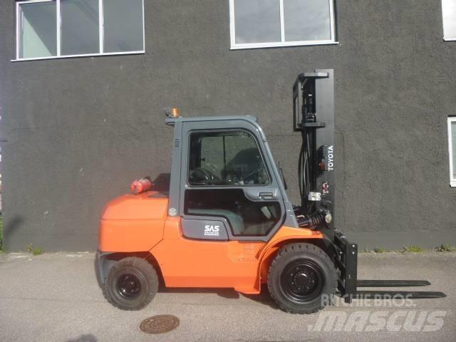 Toyota 7 FD A 50 Dieselmotviktstruckar