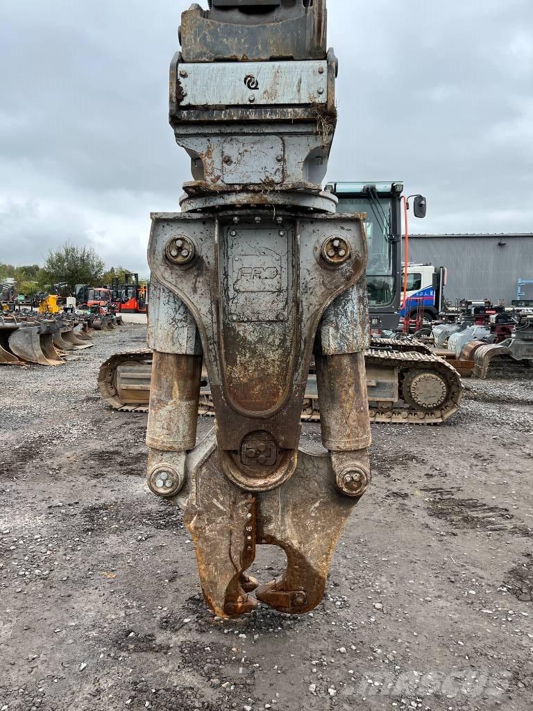 FRD V-17 Krossar för Entreprenad