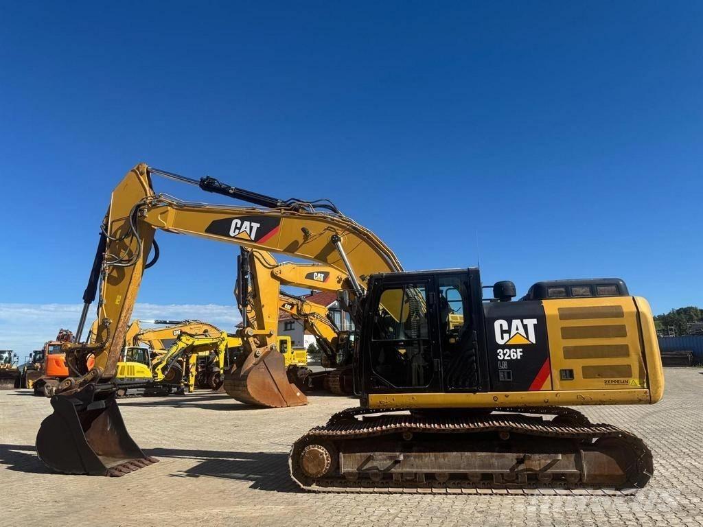 CAT 326 F LN Bandgrävare