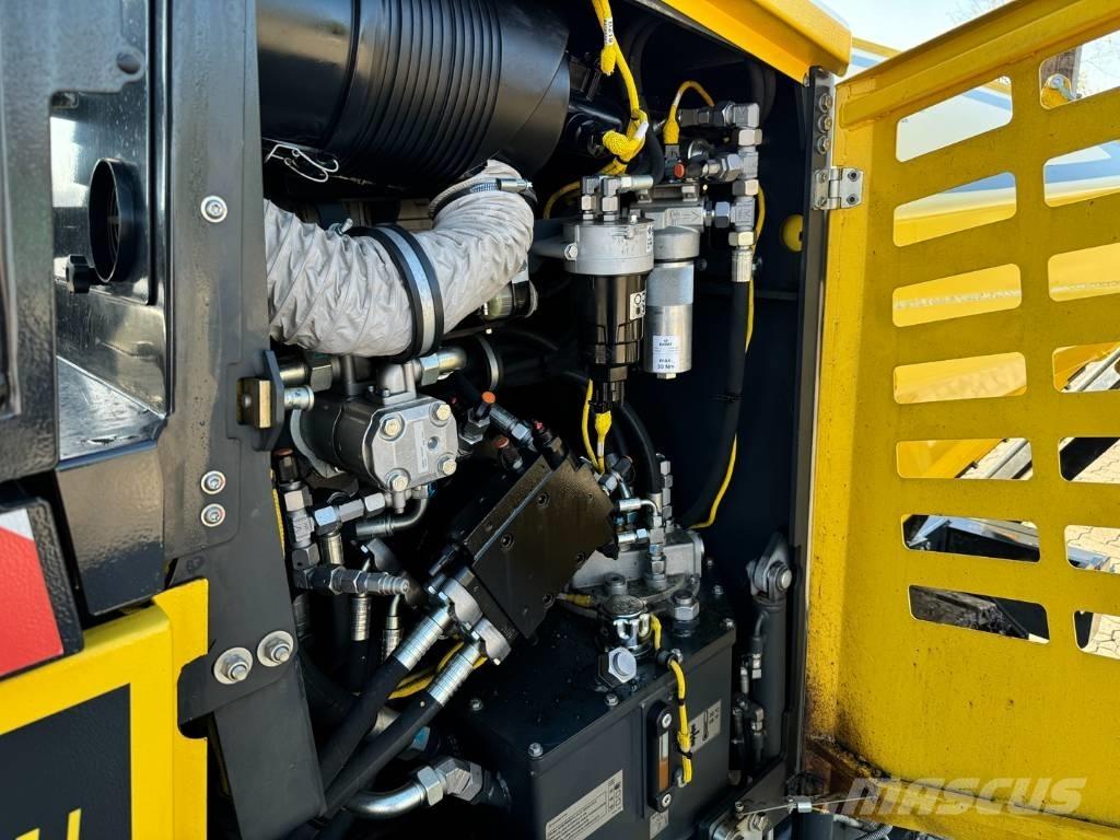 Bomag BF 300 C-2 Asfaltsläggningsmaskiner