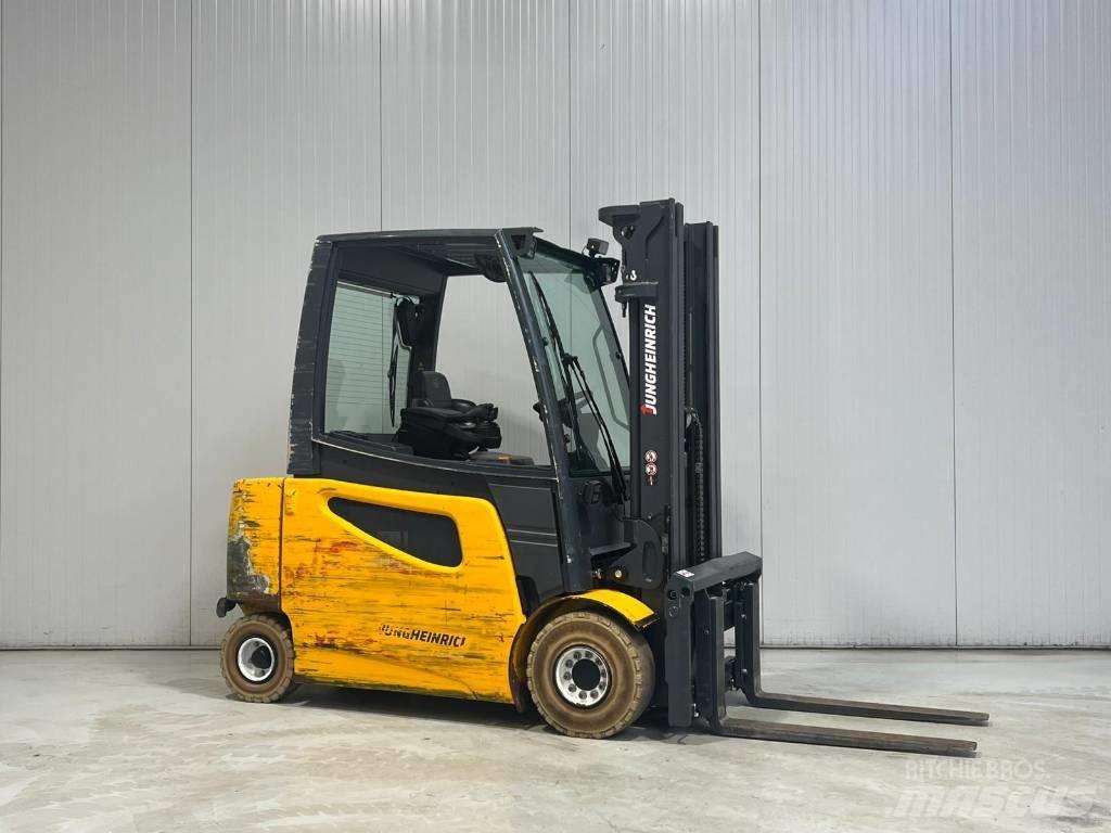 Jungheinrich EFG425k Elmotviktstruckar