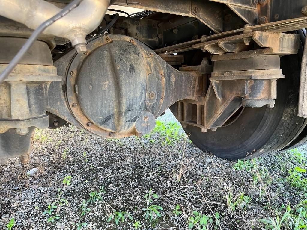 International 4900 Tankbilar