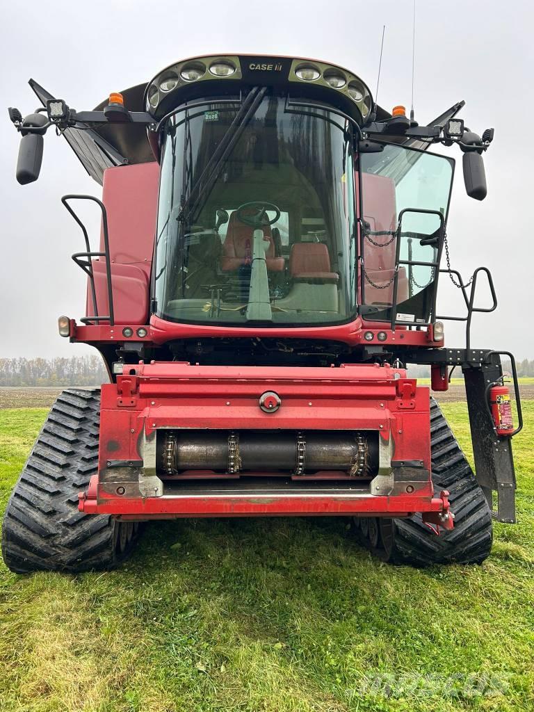 Case IH 8250 Skördetröskor