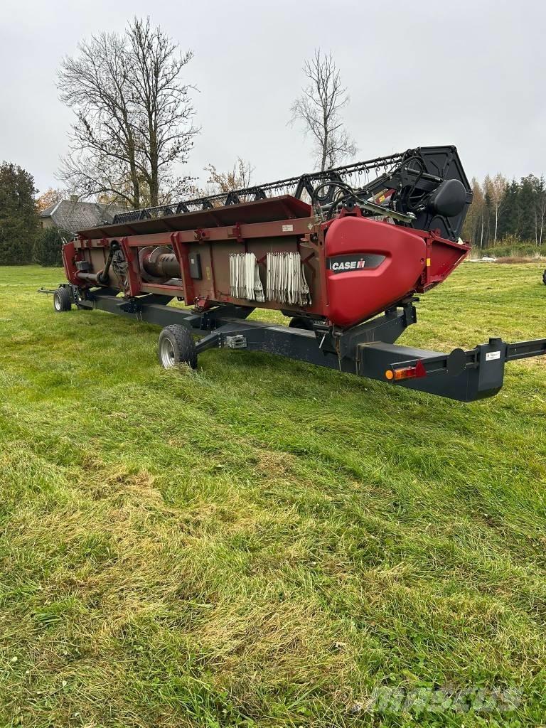 Case IH 8250 Skördetröskor