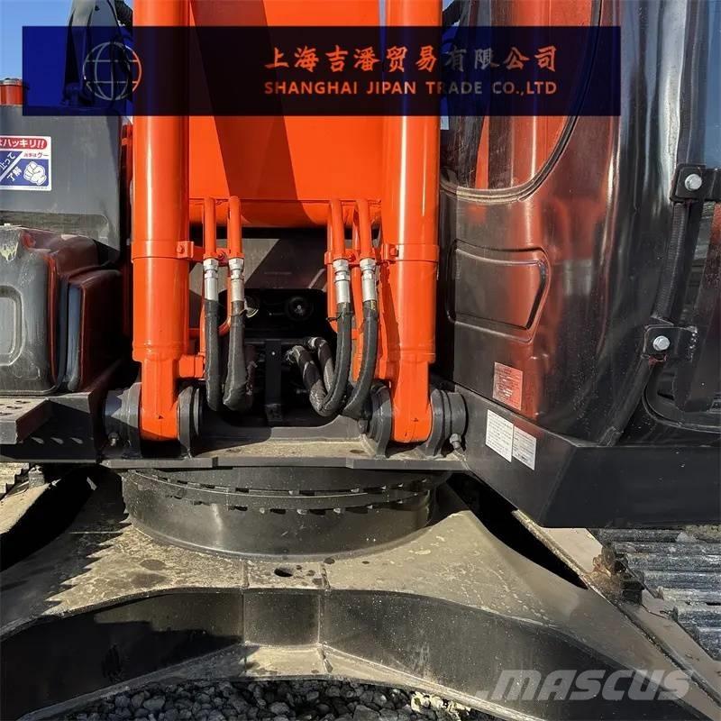 Hitachi ZX 200 Bandgrävare